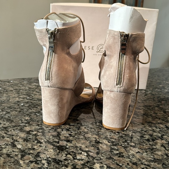 Chinese Laundry Raja Kid Suede lace wedge sandal NIB 9 - Picture 4 of 12